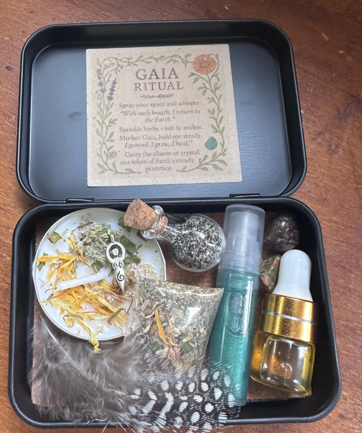 Godess Gaia Travel Altar Tin