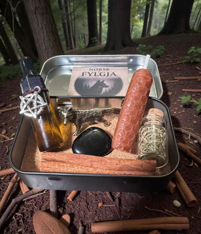 Norse Spirit Animal Tin - Mystery Altar Box