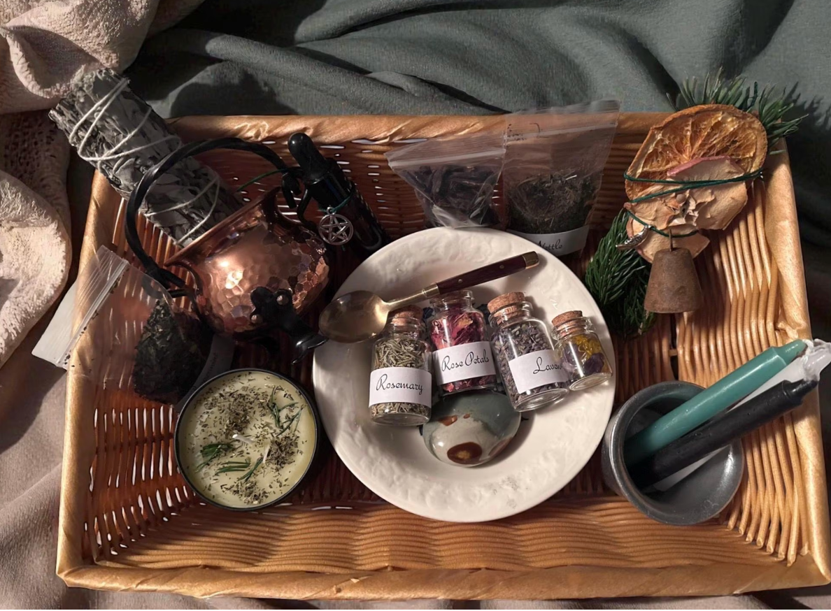 Copper Cauldron Yule Basket Witch Altar