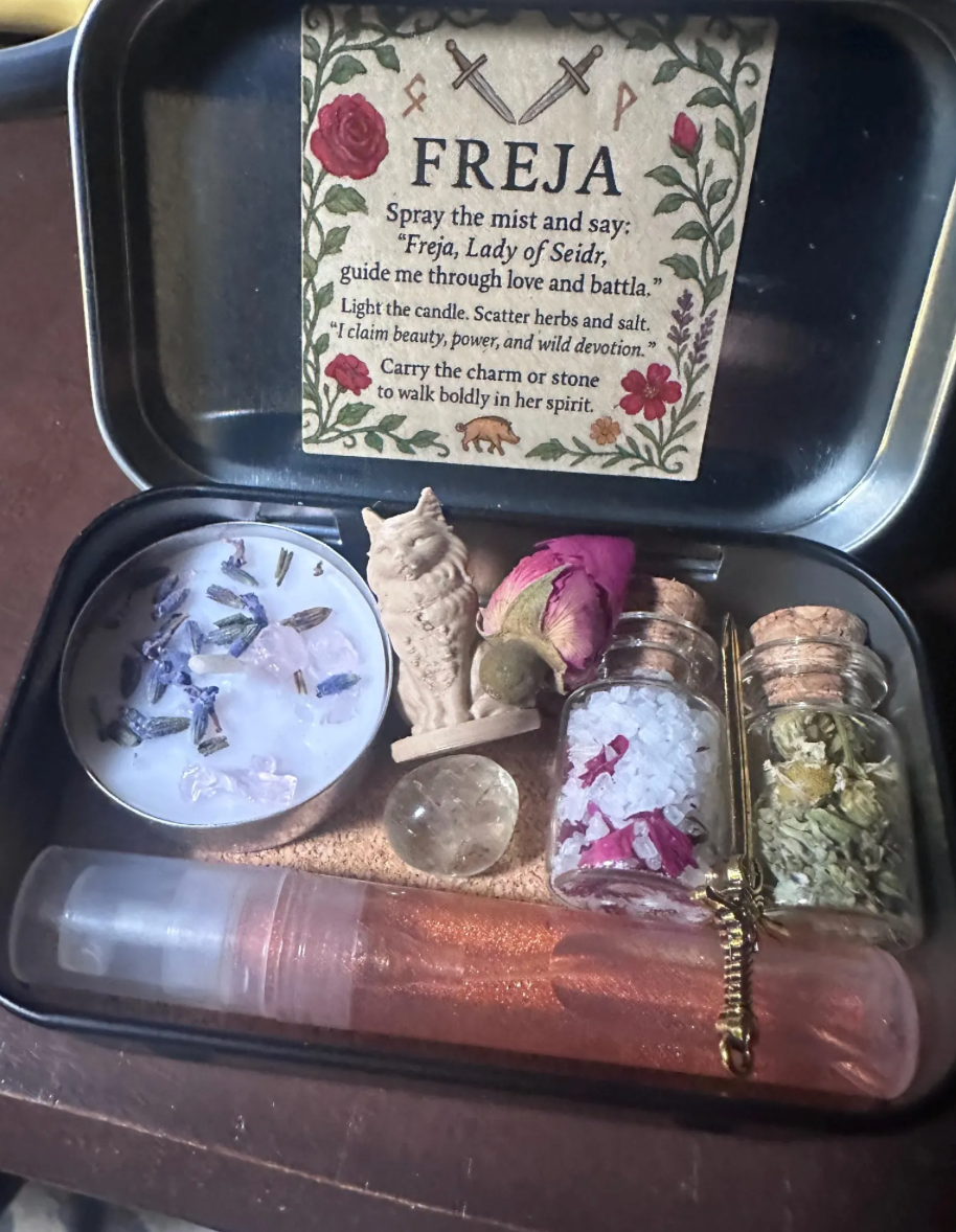 Freja Altar Tin: Norse Goddess Ritual Kit - Love, Beauty & Magic