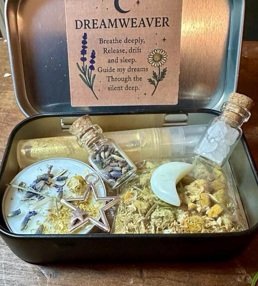 Sleep Altar - Herbal Remedy Sleeping Chamomile