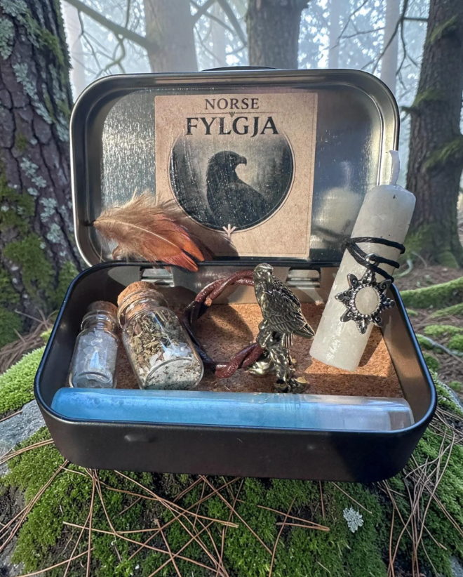 Norse Spirit Animal Tin - Mystery Altar Box